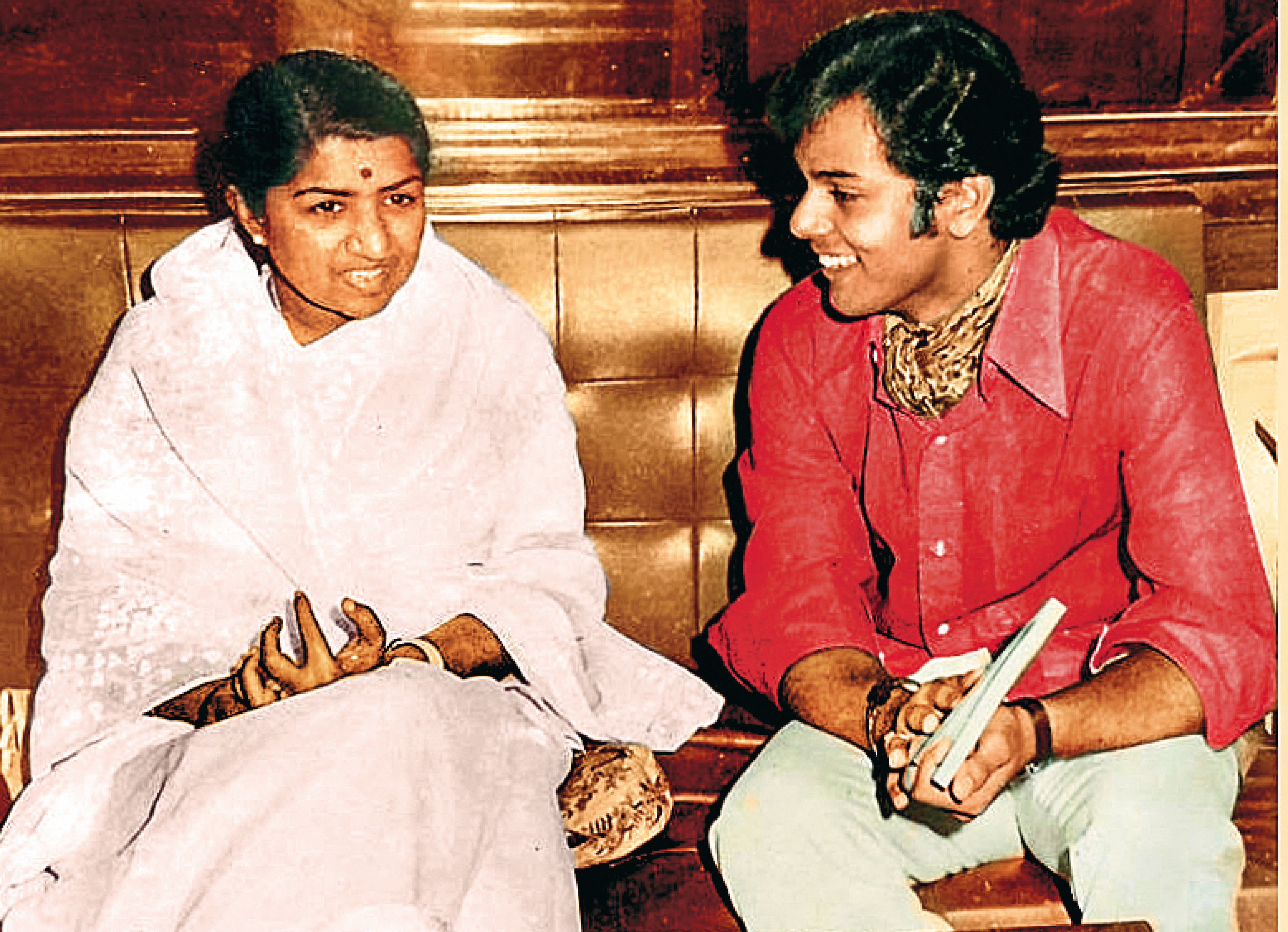 Lata Mangeshkar came to bless him at his first recording for Bobby Lata Mangeshkar came to bless him at his first recording for Bobby