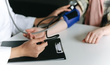 A recent research by The Australian National University scientists found that optimal blood pressure helps our brains stay at least six months younger than our actual age. (Pexels) A recent research by The Australian National University scientists found that optimal blood pressure helps our brains stay at least six months younger than our actual age. (Pexels)