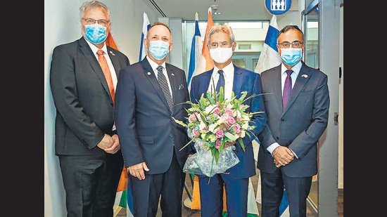:nion External Affairs Minister S Jaishankar is greeted by the officials on his arrival in Israel. (PTI)