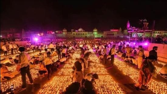Since 2017, the Yogi Adityanath government has been holding Deepotsav in Ayodhya every year on the Diwali eve. (HT File Photo)