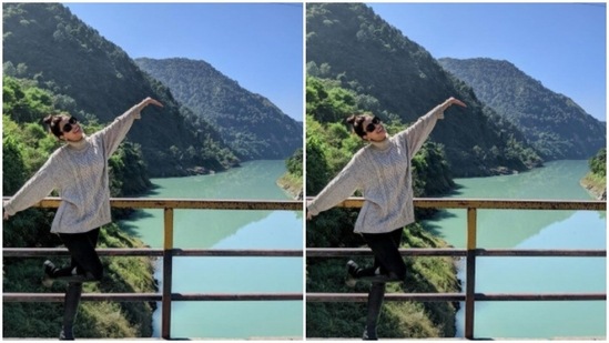 By the Satluj river banks, Diana Penty posed for pictures. In a high-neck oversized sweater, Diana looked right out of a fairytale.(Instagram/@dianapenty)