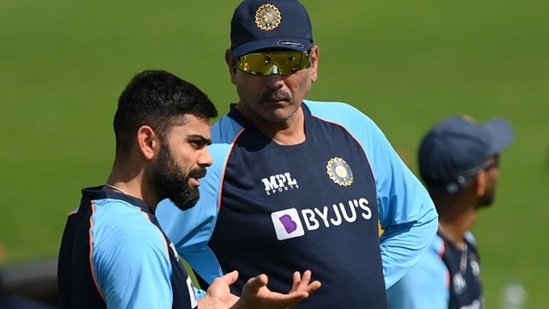 Ravi Shastri (R) and Virat Kohli.&nbsp;(Getty)