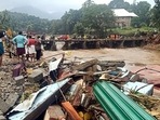 NDRF personnel and other teams have been carrying out search and rescue operations at flood-affected area in Kottayam.(ANI Photo) NDRF personnel and other teams have been carrying out search and rescue operations at flood-affected area in Kottayam.(ANI Photo)