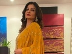 With Navratri coming to an end for this year, the festive season has just started. Raveena Tandon has already started pulling her festive clothes out from the wardrobe and some glimpses of it made their way on her Instagram profile. Raveena Tandon is waiting for Diwali and we have proof. The actor decked up on Monday and made her Instagram family drool.(Instagram/@officialraveenatandon) With Navratri coming to an end for this year, the festive season has just started. Raveena Tandon has already started pulling her festive clothes out from the wardrobe and some glimpses of it made their way on her Instagram profile. Raveena Tandon is waiting for Diwali and we have proof. The actor decked up on Monday and made her Instagram family drool.(Instagram/@officialraveenatandon)