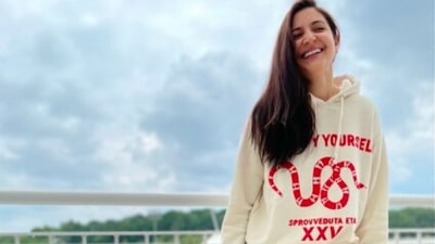 Anushka Sharma: The actor announced the news of herself turning into a vegetarian back in 2018. She said that it was the best decision of her life and that she feels healthier. (Instagram/@anushkasharma)