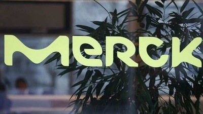 FILE PHOTO: A logo of drugs and chemicals group Merck KGaA is pictured in Darmstadt, Germany. (REUTERS/Ralph Orlowski)