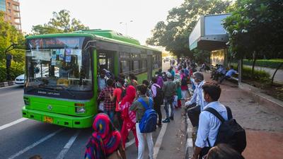 In 2018, the Delhi Integrated Multi-modal Transit System (DIMTS) Limited had prepared a fresh report -- “Route rationalisation and last mile connectivity” -- on the direction of the city administration but its implementation was put on hold due to the northeast Delhi riots, assembly elections, and then the Covid-19 pandemic. (Amal KS/HT PHOTO)