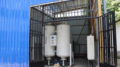 Located near Kanjurmarg railway station, the jumbo Covid centre has a capacity of 1,692 beds, including 1,112 oxygen beds and 200 intensive care unit (ICU) beds. Mumbai civic body will activate the facility only if the need arises. (HT FILE PHOTO FOR REPRESENTATION) Located near Kanjurmarg railway station, the jumbo Covid centre has a capacity of 1,692 beds, including 1,112 oxygen beds and 200 intensive care unit (ICU) beds. Mumbai civic body will activate the facility only if the need arises. (HT FILE PHOTO FOR REPRESENTATION)