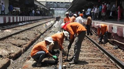 CR will undertake the construction work of the fifth and sixth railway line between Thane and Diva railway stations. (Representational picture)