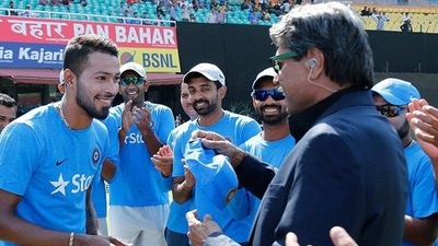 Hardik Pandya received his maiden ODI cap from Kapil Dev. (Twitter)