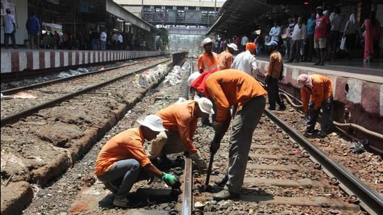CR will undertake the construction work of the fifth and sixth railway line between Thane and Diva railway stations. (Representational picture) CR will undertake the construction work of the fifth and sixth railway line between Thane and Diva railway stations. (Representational picture)