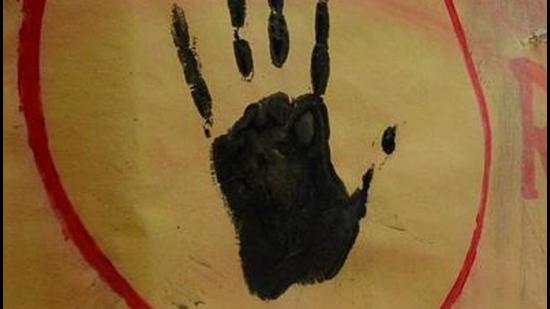A 17-year-old boy has been booked for trying to undress and molest an 8-year-old girl in Pune, while their parents were involved in a fight. (HT (PIC FOR REPRESENTATION))