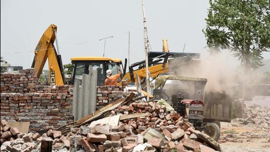 Around 6,600 illegal houses that had come up in Khori Gaon village on Aravalli land were demolished over the past few months. (HT Archive)