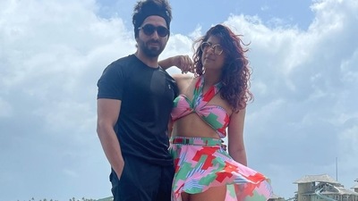Ayushmann Khurrana has shared a new pic with wife Tahira Kashyap. Ayushmann Khurrana has shared a new pic with wife Tahira Kashyap. 