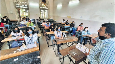 Even after getting official permission to reopen from the state government, Pune colleges preferred to remain closed in the city on Wednesday. (HT PHOTO)
