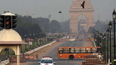 A weather department official said Delhi’s air quality will start worsening from Wednesday and temperatures will start dipping. (Biplov Bhuyan/HT PHOTO) A weather department official said Delhi’s air quality will start worsening from Wednesday and temperatures will start dipping. (Biplov Bhuyan/HT PHOTO)