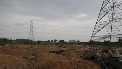 Around 3.9 kilometres of roads will be constructed by the GMDA to connect the missing links of master dividing roads of sectors 82/82A, 82/83, 84/85, 88/89, 82/85, 86/90, 90/93 and outer roads of sectors 87 and 81. (HT Archive)