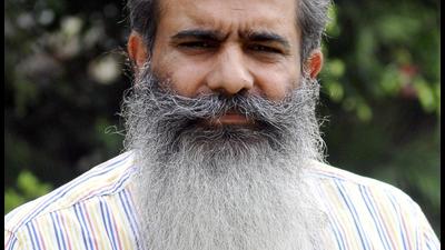 Punjab food and supplies minister Bharat Bhushan Ashu has added that farmers and arhtiyas will not be inconvenienced in paddy procurement. (HT Photo)