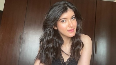 Shanaya Kapoor is set to make her Bollywood debut with a film produced by Karan Johar's banner Dharma Productions. Shanaya Kapoor is set to make her Bollywood debut with a film produced by Karan Johar's banner Dharma Productions.