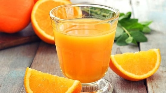 Orange juice helps fight inflammation and oxidative stress in adults, says study(Shutterstock)
