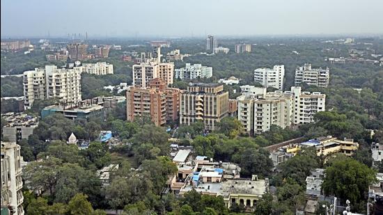 While residents say that it is a great concept as people get more value for the portion of land they give up for government projects, they want the system to be more transparent (Sonu Mehta/HT PHOTO)