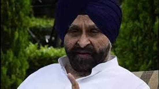 Senior SAD leader Maheshinder Grewal has alleged that Randhawa was a close aide of Amarinder just a few days ago. (HT Photo)