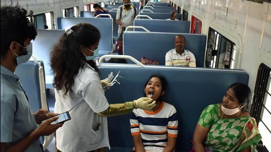 Bengaluru Urban accounted for the maximum number of 253 Covid cases and six deaths, Karnataka health department said. (ANI) Bengaluru Urban accounted for the maximum number of 253 Covid cases and six deaths, Karnataka health department said. (ANI)