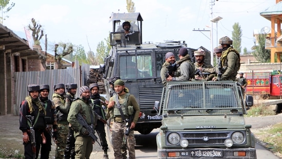 Security personnel in the Shopian district of Jammu and Kashmir.&nbsp;(File Photo / ANI)