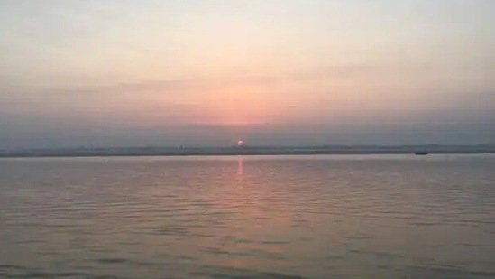 10 persons went missing as boat capsized in the Ghaghara river in Lakhimpur Kheri district on Wednesday. (Representative image)(HT_PRINT) 10 persons went missing as boat capsized in the Ghaghara river in Lakhimpur Kheri district on Wednesday. (Representative image)(HT_PRINT)