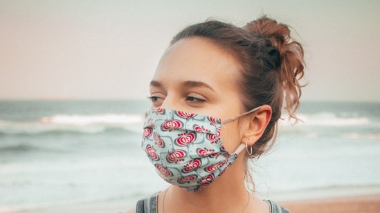 These disposable masks are very breathable and offer ample protection.(Unsplash) These disposable masks are very breathable and offer ample protection.(Unsplash)