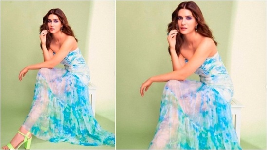 Sharing the photos on her Instagram handle, Kriti Sanon captioned her post, "this emoji is my vibe!!."(Instagram/@kritisanon)