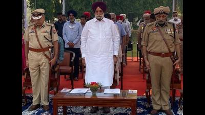 Deputy chief minister Sukhjinder Singh Randhawa flanked by Punjab Police chief Iqbal Preet Singh Sahota (right) and inspector general of police SK Kalia paying homage to police personnel who lost their lives in the line of duty, at the Punjab Armed Police headquarters in Jalandhar on Police Commemoration Day on Thursday. (HT Photo) Deputy chief minister Sukhjinder Singh Randhawa flanked by Punjab Police chief Iqbal Preet Singh Sahota (right) and inspector general of police SK Kalia paying homage to police personnel who lost their lives in the line of duty, at the Punjab Armed Police headquarters in Jalandhar on Police Commemoration Day on Thursday. (HT Photo)