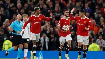 Soccer Football - Champions League - Group F - Manchester United v Atalanta - Old Trafford, Manchester, Britain - October 20, 2021 Manchester United's Marcus Rashford celebrates scoring their first goal with Cristiano Ronaldo REUTERS/Phil Noble (REUTERS)