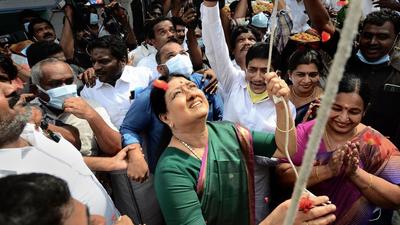 AIADMK has filed a police complaint against expelled leader VK Sasikala who unveiled a plaque at MG Ramachandran (MGR) memorial house on the occasion of AIADMK's golden jubilee and foundation day celebrations. The plaque referred to her as the party general secretary. (PTI)