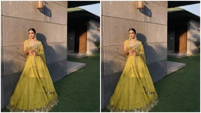 The midriff-baring lehenga is embellished with mini mirrors and set the bridesmaid fashion vibe aptly. (Instagram/@sanyamalhotra_) The midriff-baring lehenga is embellished with mini mirrors and set the bridesmaid fashion vibe aptly. (Instagram/@sanyamalhotra_)