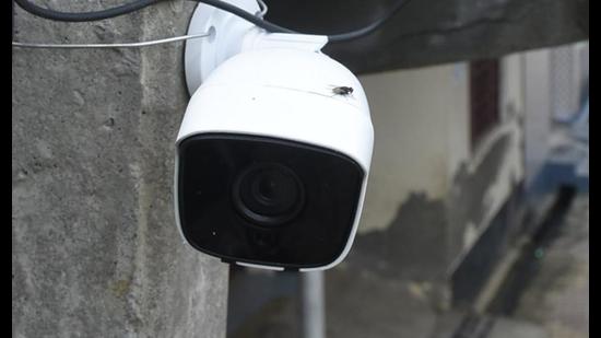 The plan to install CCTV cameras in Navi Mumbai civic schools has been kept on hold as it has been in the tendering process for the last five years. (For representational purposes only) (HT FILE PHOTO)