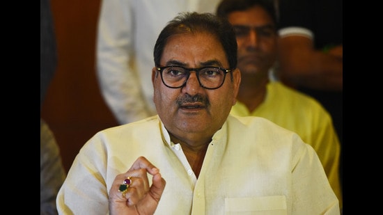 Indian National Lok Dal’s Abhay Singh Chautala slammed Congress' Bhupinder Singh Hooda for referring to Sirsa MLA Gopal Kanda as a friend. (HT File)
