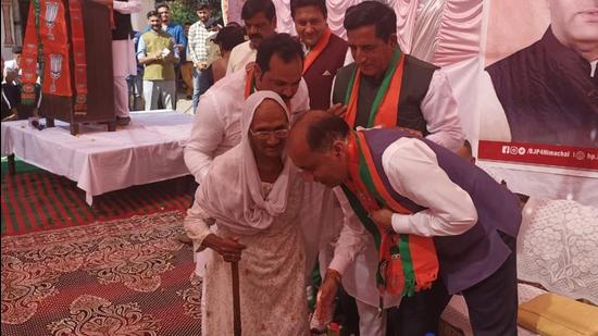 Chief minister Jai Ram Thakur is campaigning for the Fatehpur bypoll. (HT Photo)