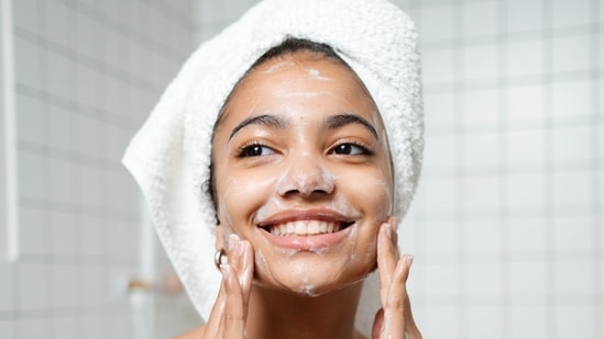 3. Use a good face wash.