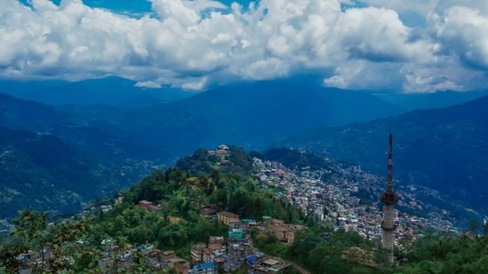 Sikkim Chief Minister Prem Singh Tamang on Thursday urged the people not to travel in view of the landslides as the state registered a record tourist footfall during the Durga puja vacation.(Unsplash)