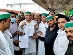The BKU, led by national president Naresh Tikait, is a part of the Samyukt Kisan Morcha, which is spearheading the stir against the central laws enacted last year.(ANI) The BKU, led by national president Naresh Tikait, is a part of the Samyukt Kisan Morcha, which is spearheading the stir against the central laws enacted last year.(ANI)