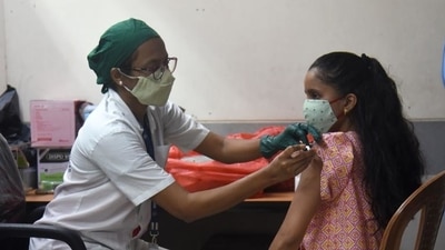 On October 21, India administered over a billion Covid-19 vaccine doses to eligible beneficiaries.&nbsp; (HT file photo)