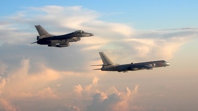 This file handout picture taken and released by Taiwan's Defence Ministry shows a Taiwan F-16 fighter (L) jet monitoring one of two Chinese H-6 bombers that flew over the Bashi Channel south of Taiwan and the Miyako Strait near Japan's Okinawa Island. (File Photo / AFP) This file handout picture taken and released by Taiwan's Defence Ministry shows a Taiwan F-16 fighter (L) jet monitoring one of two Chinese H-6 bombers that flew over the Bashi Channel south of Taiwan and the Miyako Strait near Japan's Okinawa Island. (File Photo / AFP)