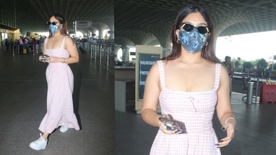 Bhumi Pednekar was among the many Bollywood celebrities to be seen at the Mumbai airport on Friday. She has finished shooting for Badhaai Do and Raksha Bandhan. (Varinder Chawla) Bhumi Pednekar was among the many Bollywood celebrities to be seen at the Mumbai airport on Friday. She has finished shooting for Badhaai Do and Raksha Bandhan. (Varinder Chawla)