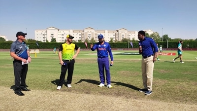 Australia skipper Aaron Finch won the toss and opted to bat against Rohit Sharma-led India. (TWITTER/BCCI)