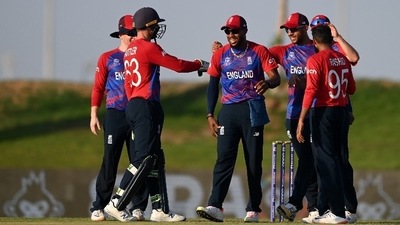 England to join West Indies in taking knee before T20 World Cup opener (TWITTER/ENGLAND_CRICKET)