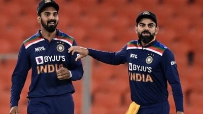 Shane Warne names 2 favourites to win T20 WC, predicts player of the series (TWITTER)