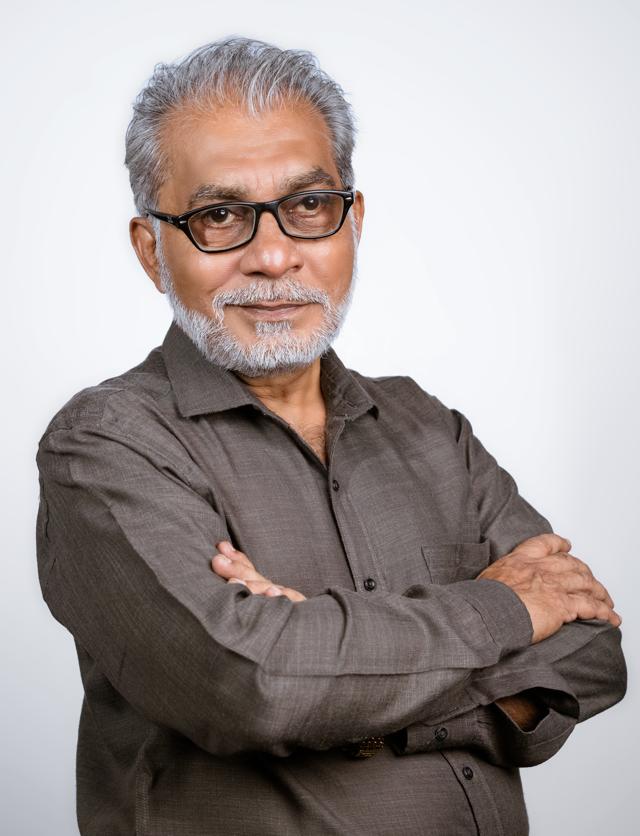 Co-author Hanif Zaveri (Courtesy the publisher) Co-author Hanif Zaveri (Courtesy the publisher)