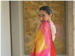 Karisma Kapoor, in a <span class='webrupee'>₹</span>62K Kanchipuram saree, is ready for the festive season(Instagram/@therealkarismakapoor) Karisma Kapoor, in a <span class='webrupee'>₹</span>62K Kanchipuram saree, is ready for the festive season(Instagram/@therealkarismakapoor)