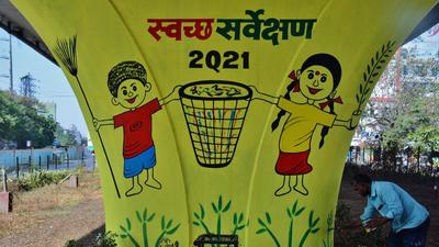 During the Swachh Survekshan 2020, EDMC was ranked 46th among the 47 local bodies in its category, the SDMC ranked 31 and the north DMC was at the 43rd position. (Representational image/HT Archive)